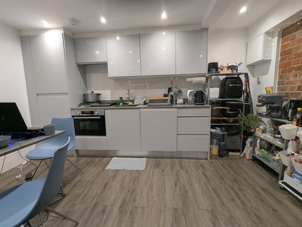 Property photo 1 of 4 Living.Jpeg