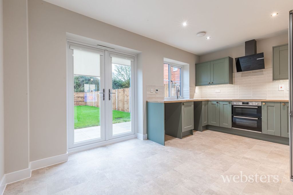 Property photo 3 of 48