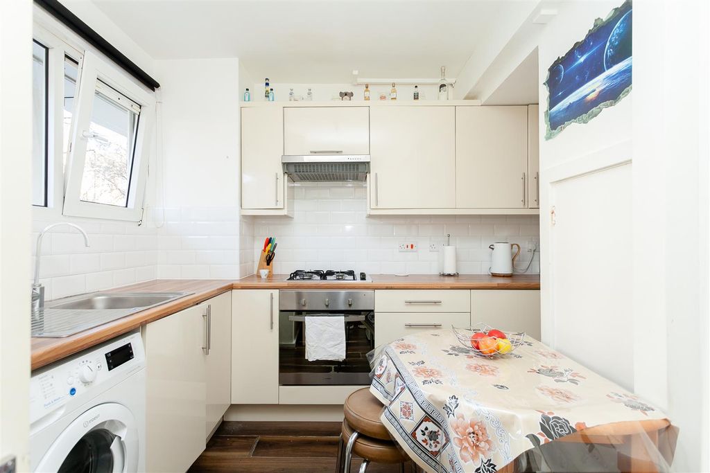 Property photo 2 of 16 Kitchen