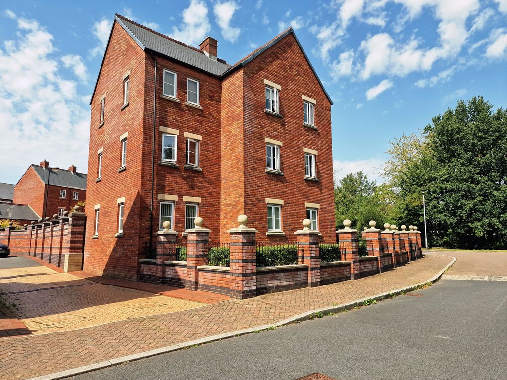 Property photo 1 of 9