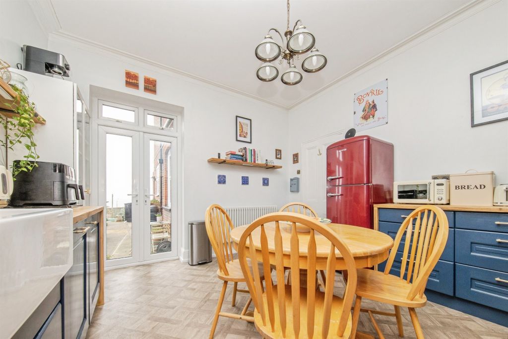 Additional image 11 of 6 bed semi-detached house for saleFronks Road, Harwich CO12