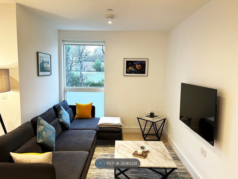 Property photo 2 of 25