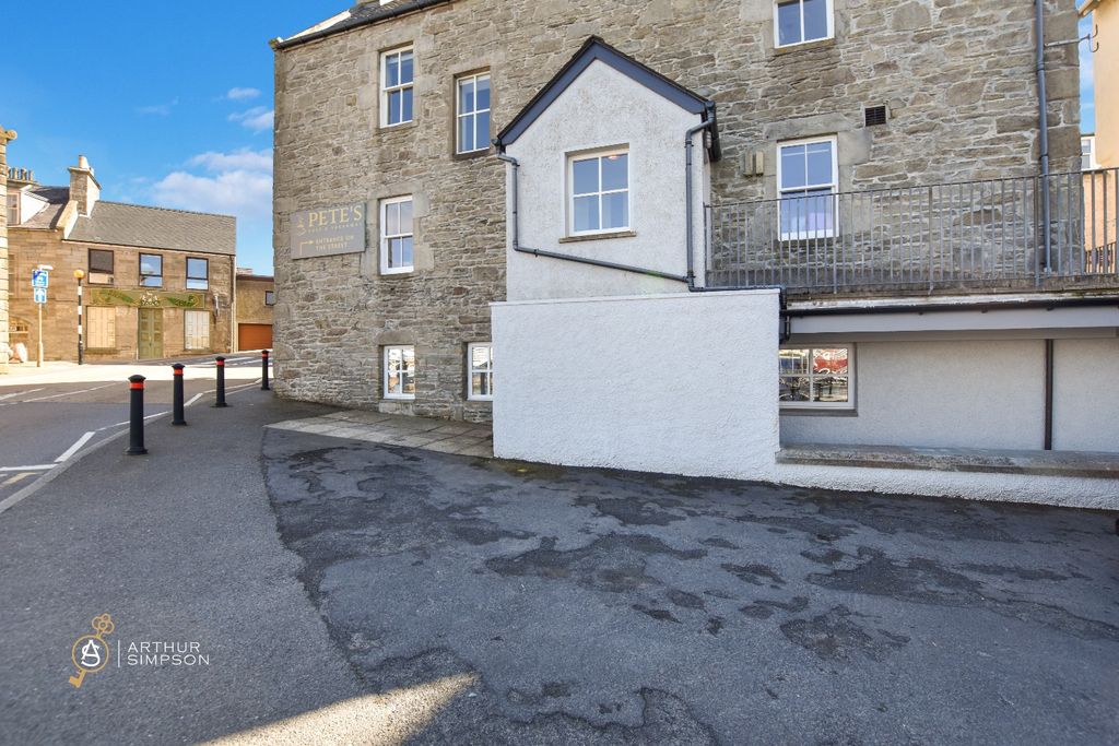 Property photo 1 of 27 5144860