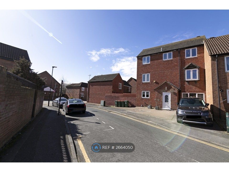 Property photo 1 of 25