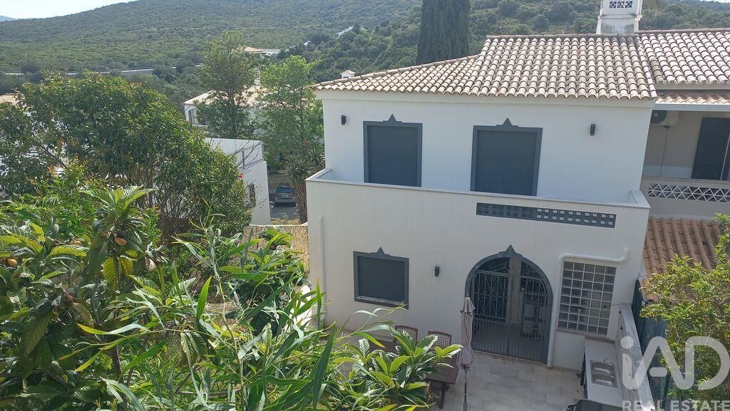 Property photo 1 of 37