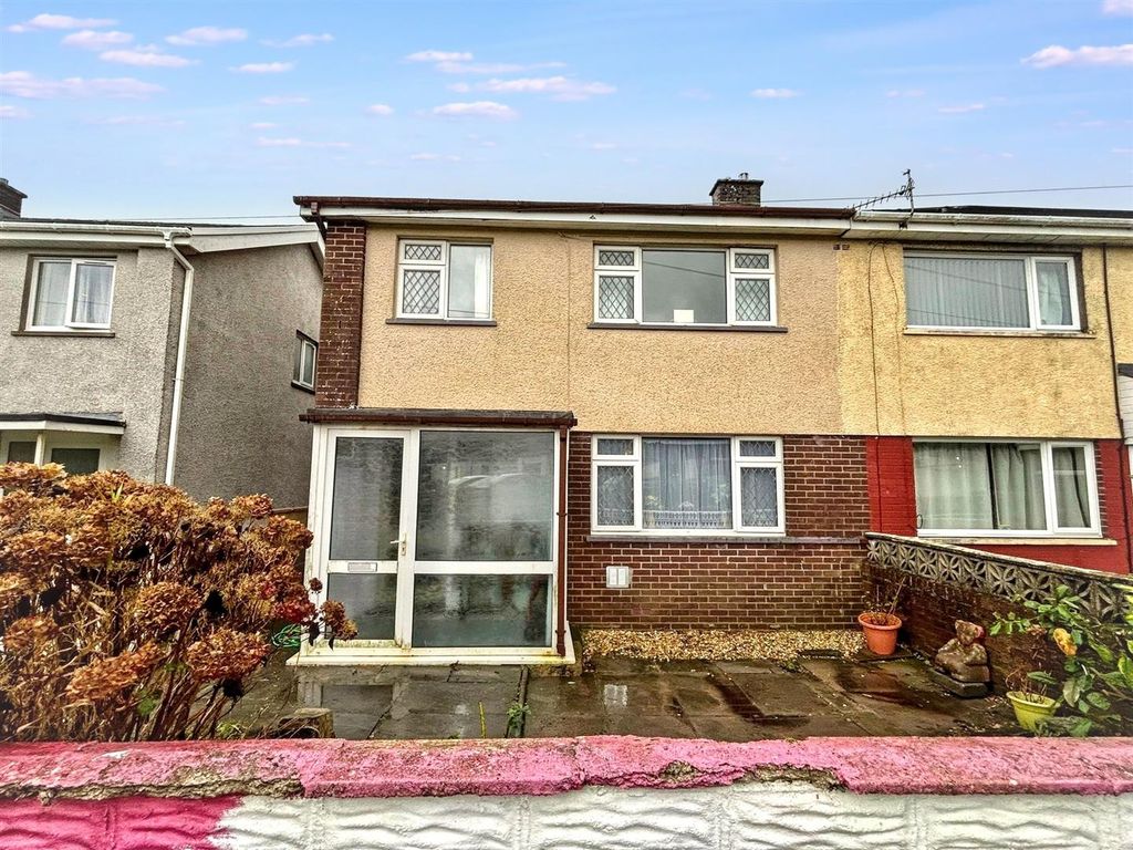 Property photo 1 of 17 Whatsapp Image 20251201 At 161329.Jpg