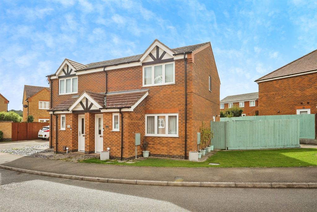 Property photo 1 of 17