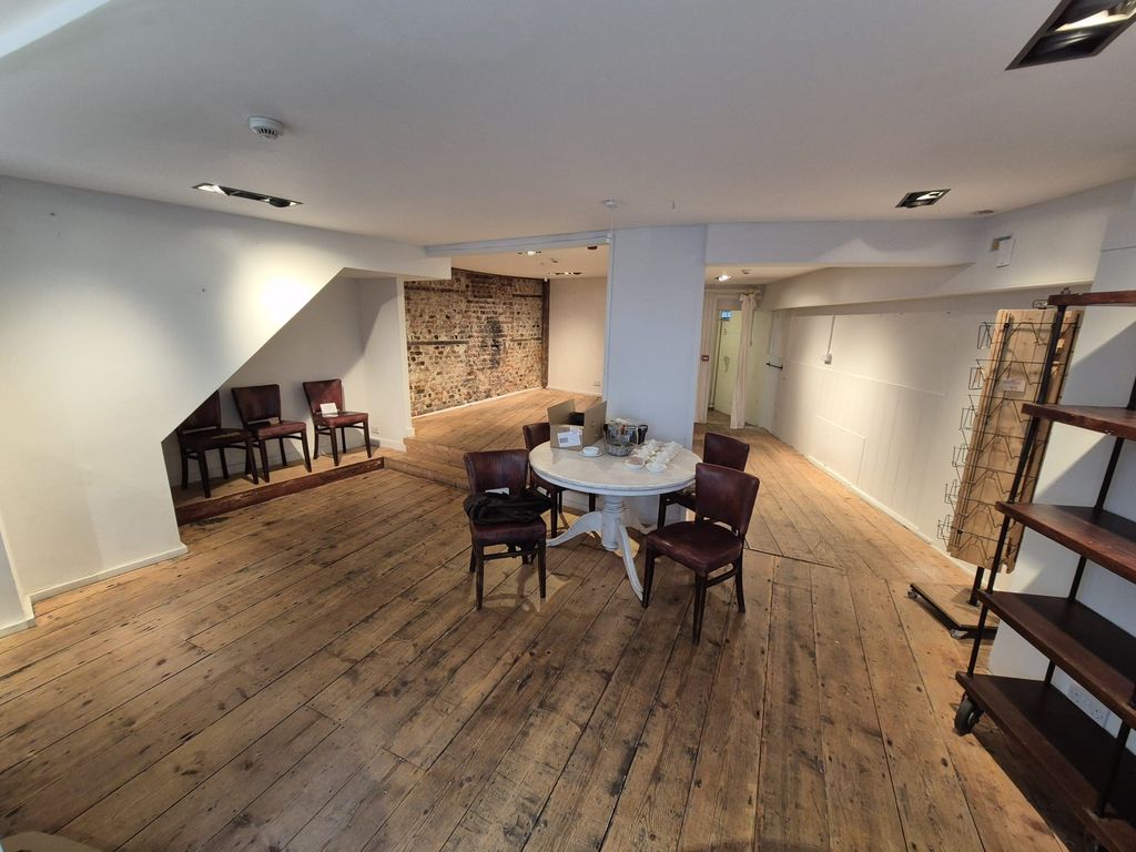 Property photo 2 of 3