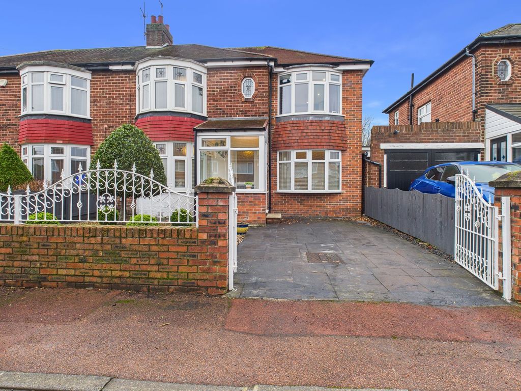 Property photo 1 of 15 External