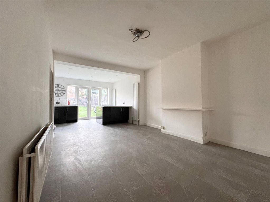 Property photo 3 of 17 Picture No. 06