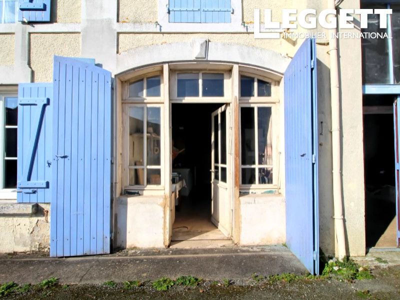 Property photo 3 of 10