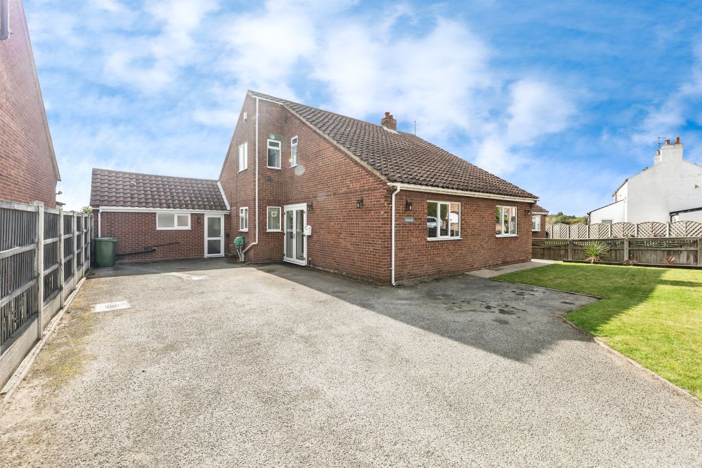 Property photo 2 of 34