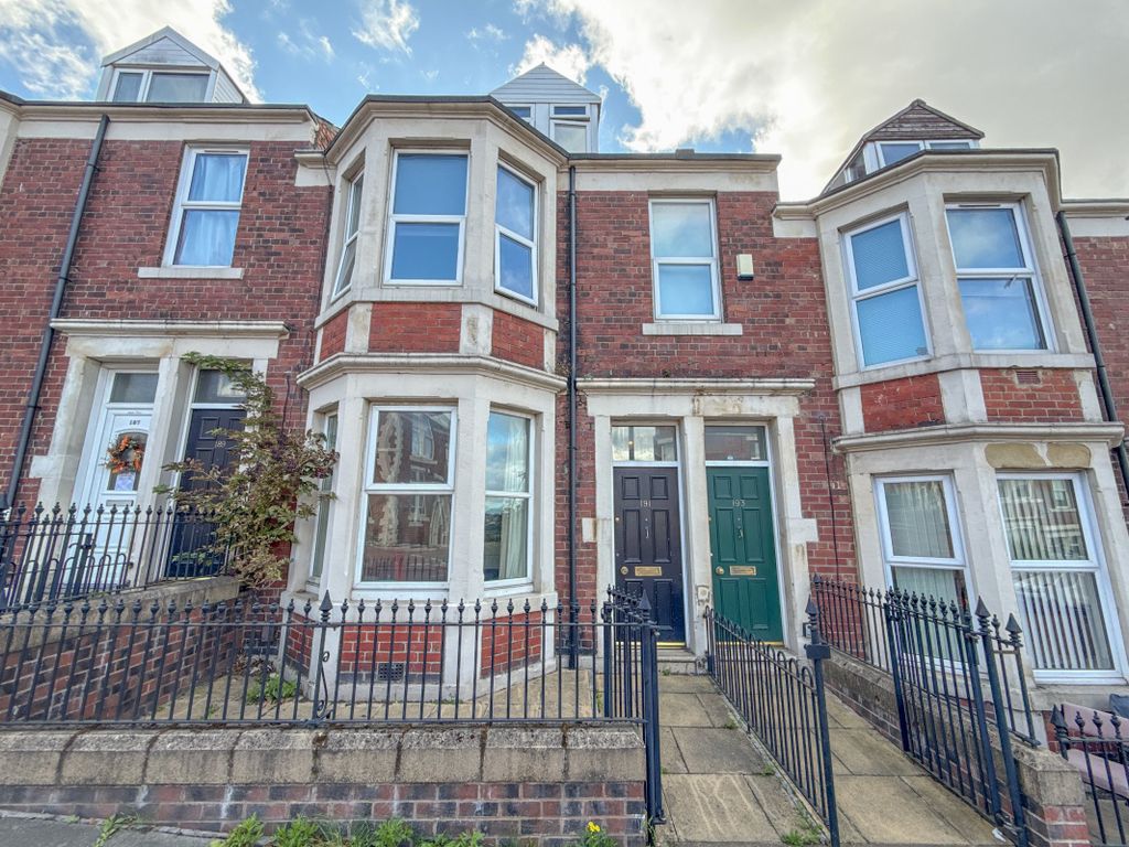 Property photo 1 of 16 External