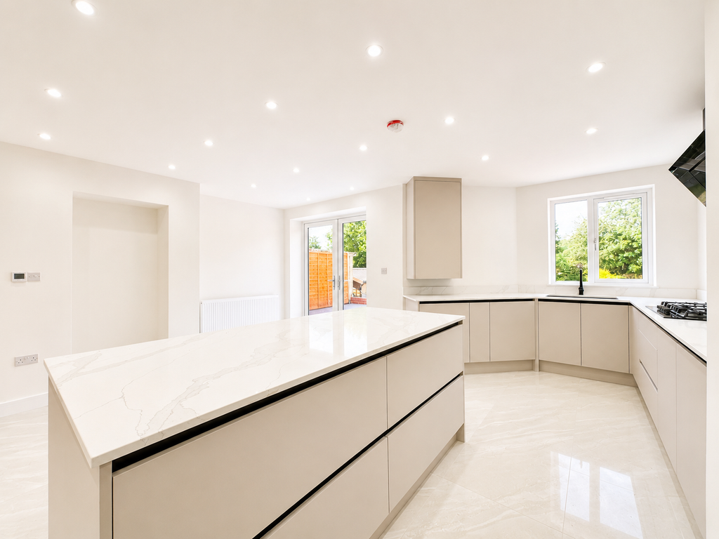 Property photo 3 of 18 Deal Estate Agents