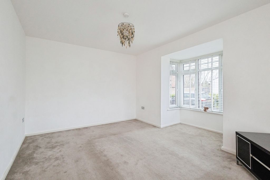 Property photo 2 of 23 Pbox-Img.Jpg