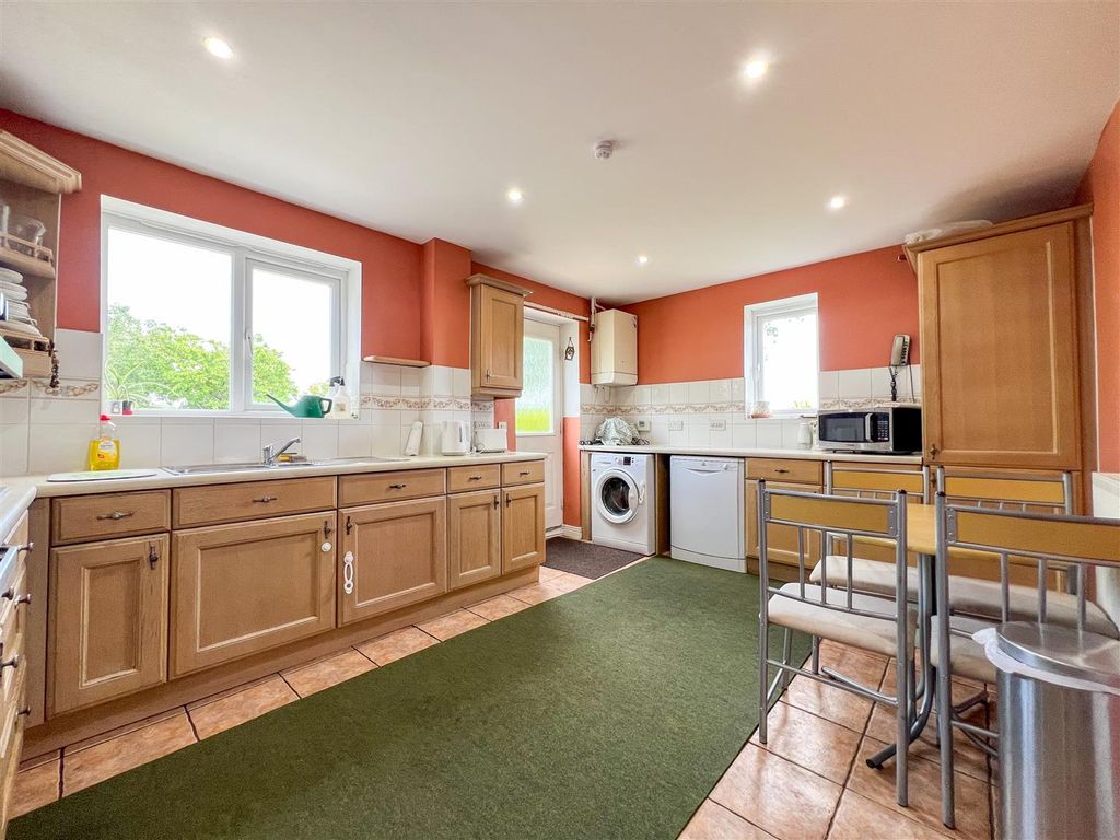 Property photo 2 of 41 Kitchen