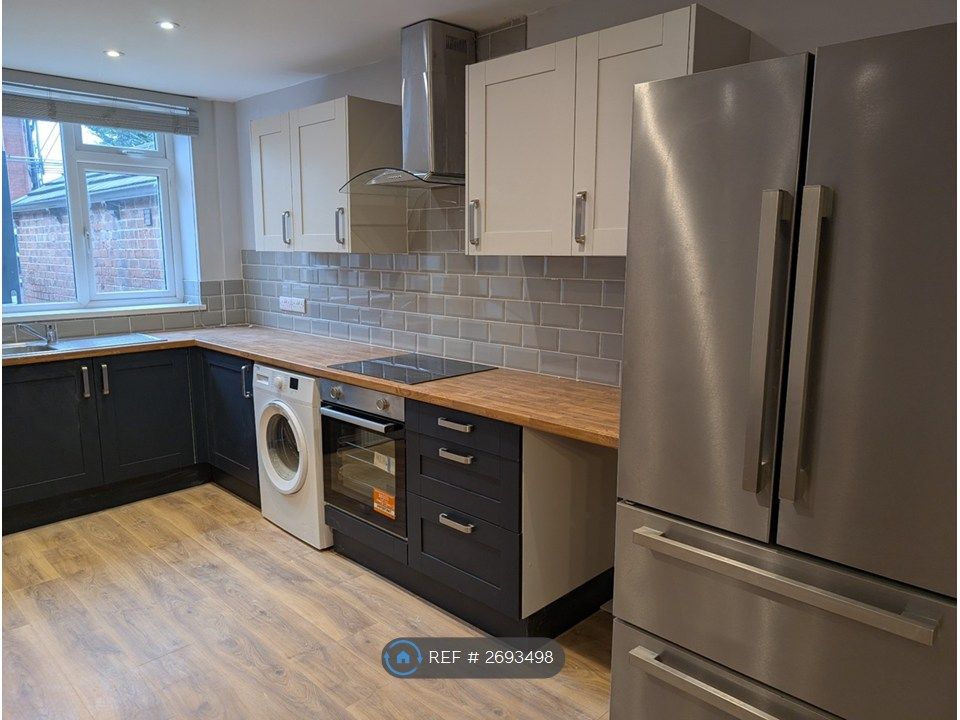 Property photo 3 of 21