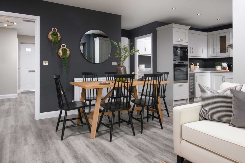 Property photo 3 of 10 Winstone Kitchen