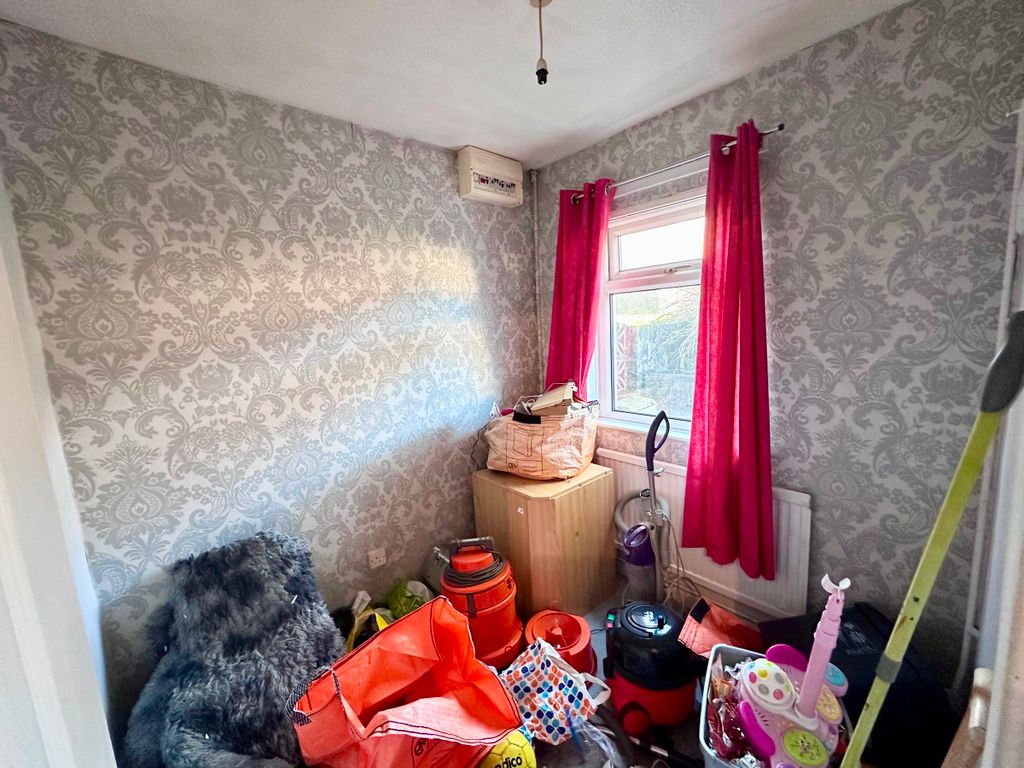 Property photo 3 of 23