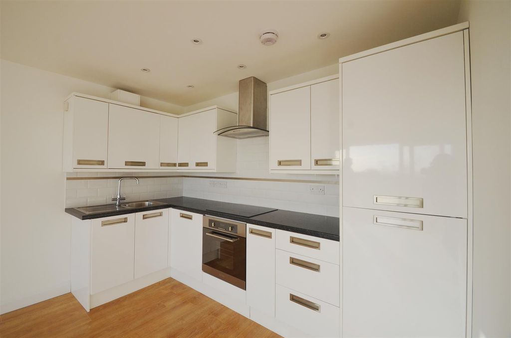 Property photo 2 of 5