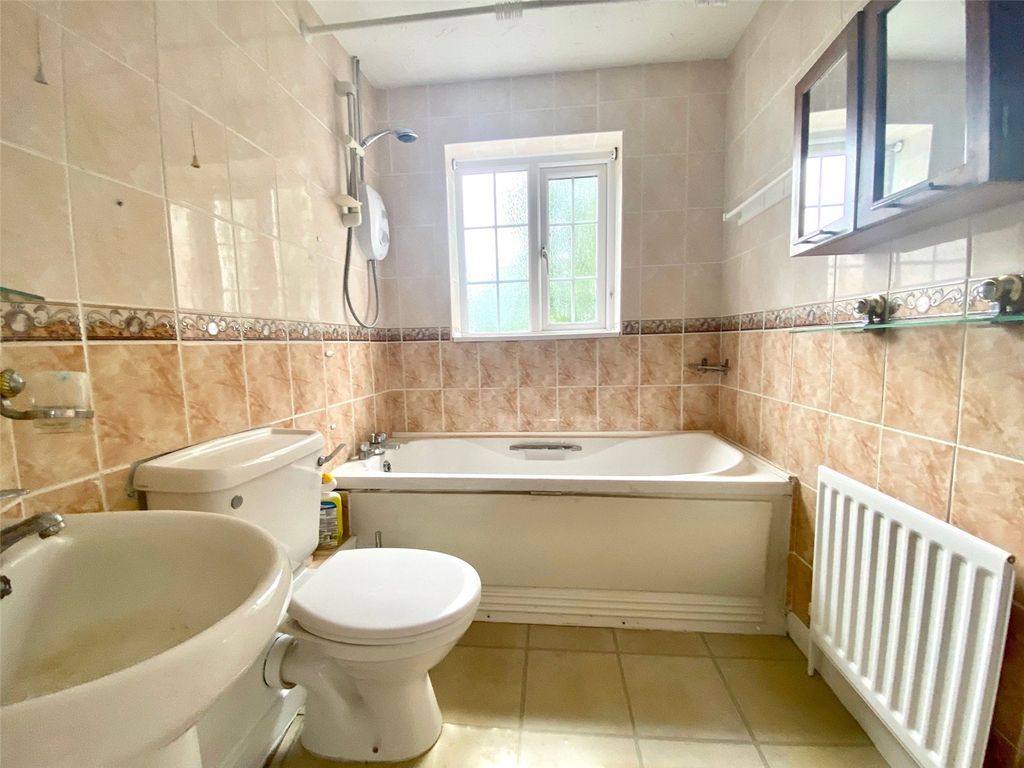 Property photo 3 of 9 Picture No. 06