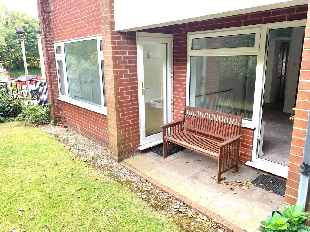 Property photo 2 of 16 Picture No. 27