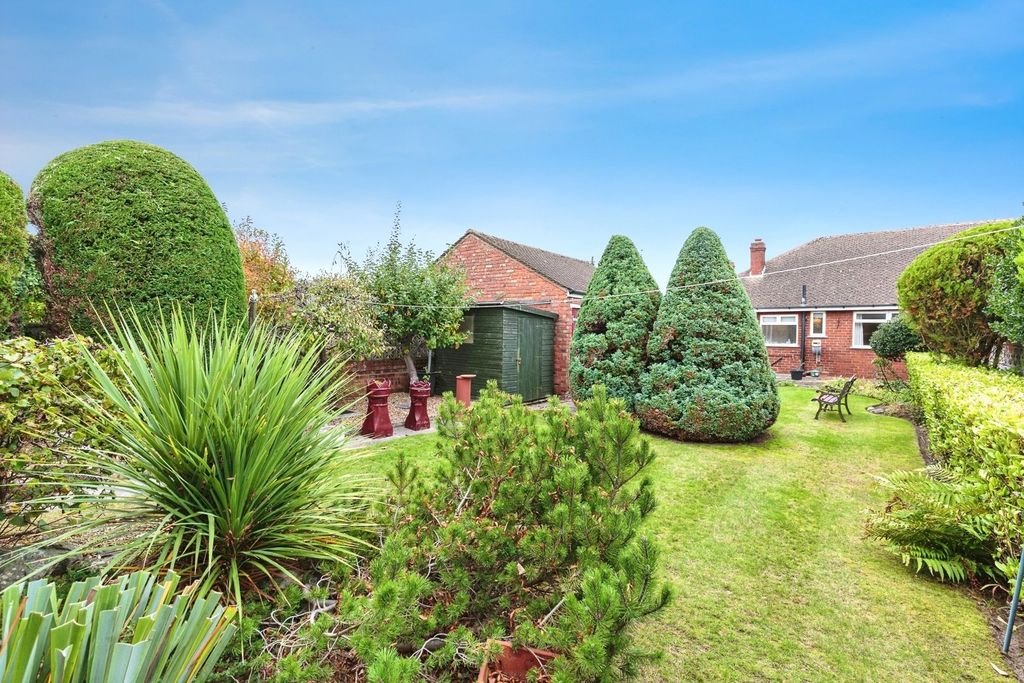 Property photo 3 of 17 Photo