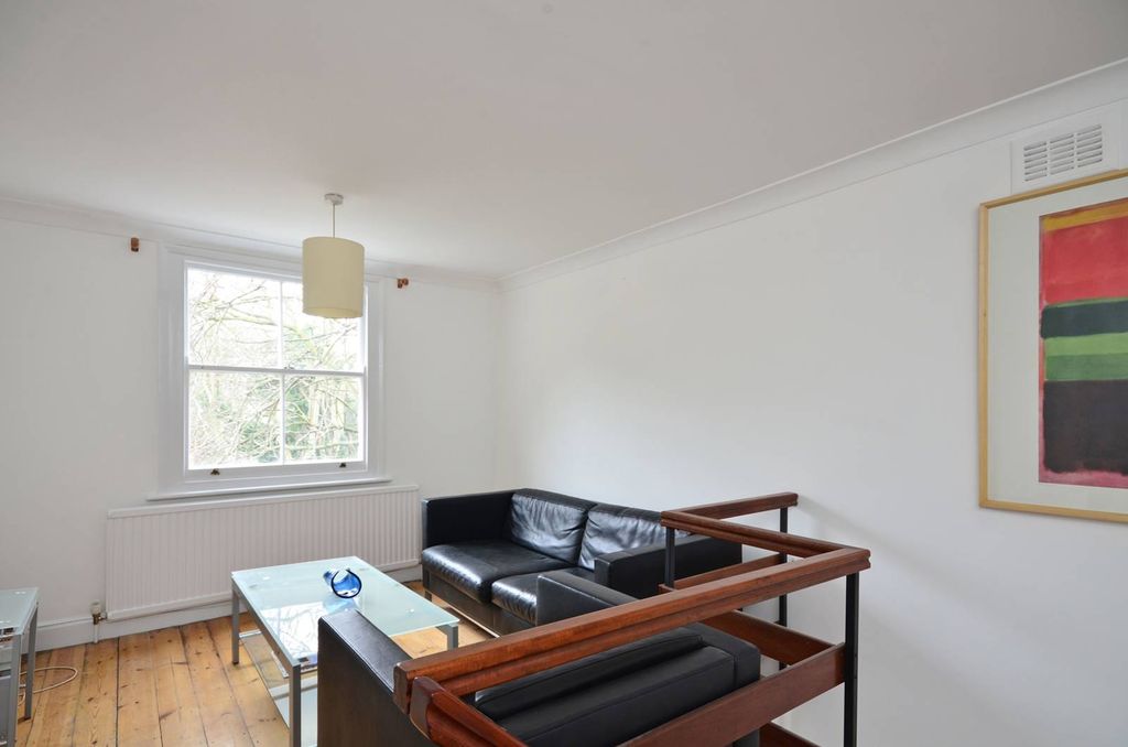 Property photo 3 of 6