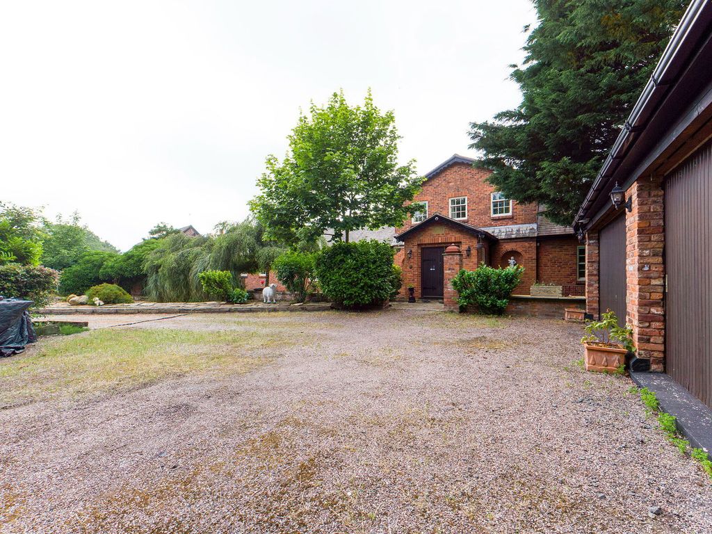 Property photo 1 of 30