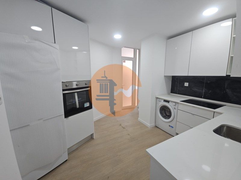 Property photo 3 of 39