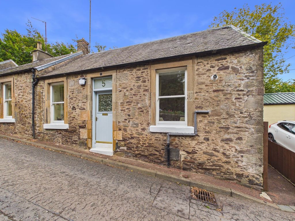Property photo 1 of 17 Main 5 Delves Road