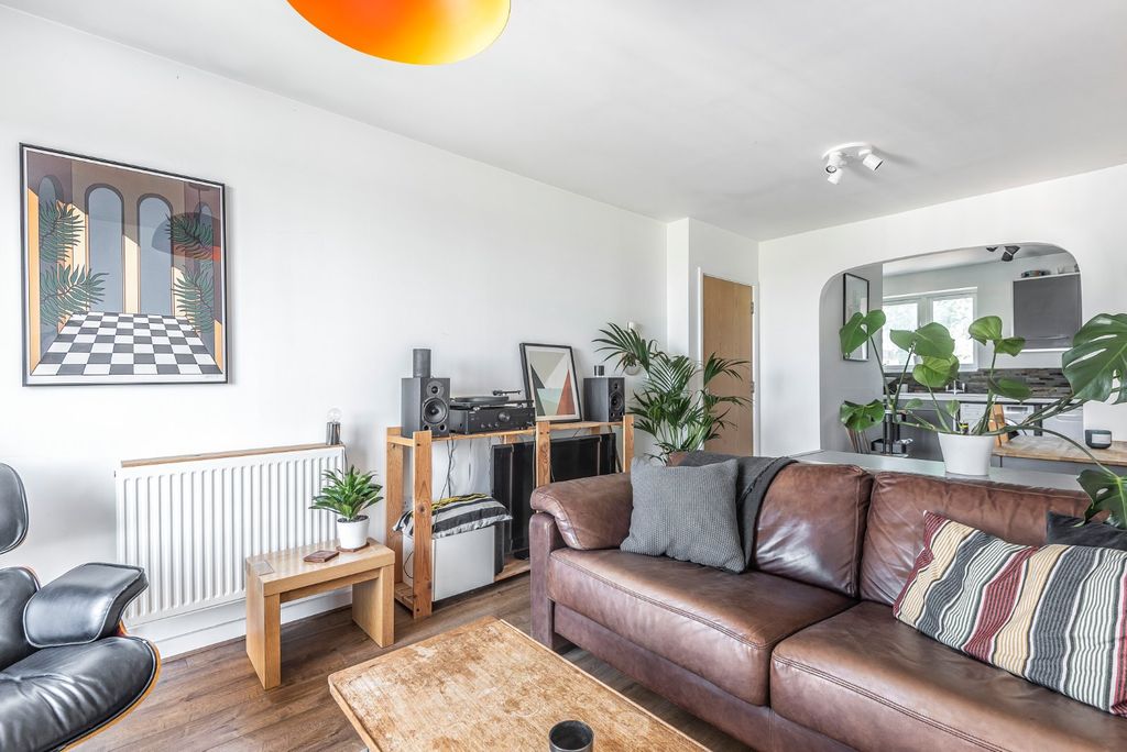 Property photo 3 of 12 Picture No. 02