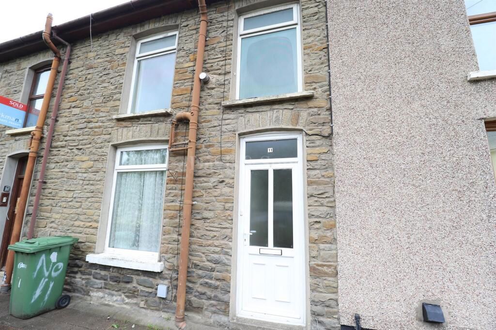 Property photo 1 of 33