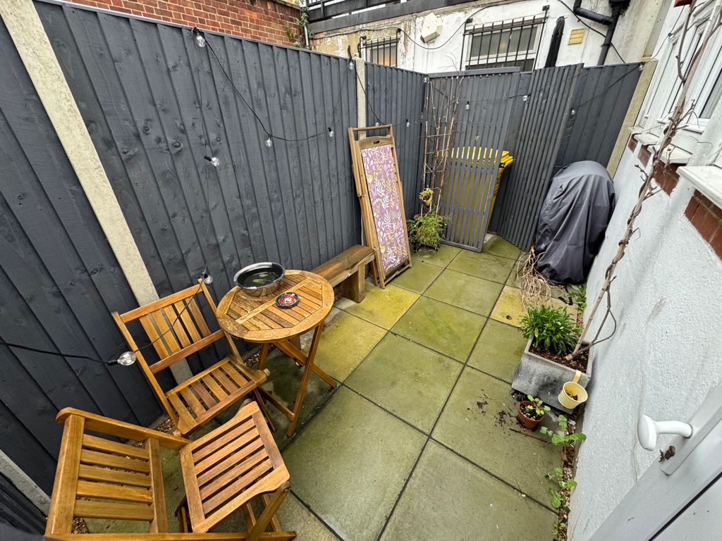 Property photo 3 of 11 Photo 3