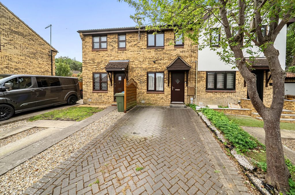 Property photo 1 of 16 1464836-15-6A0Ec5...