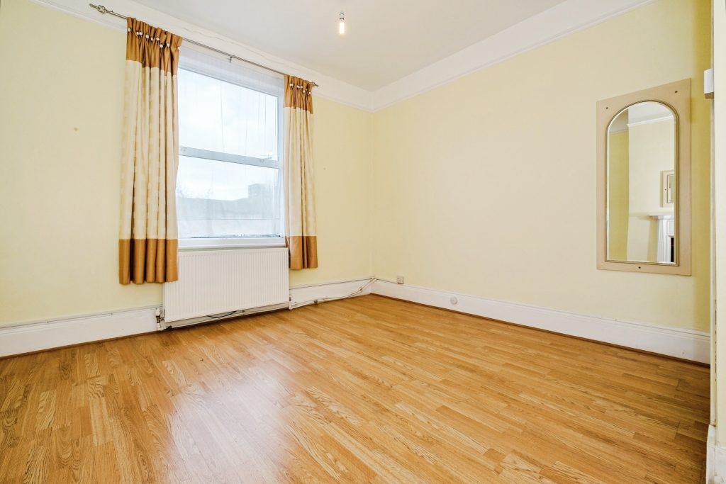 Additional image 31 of 8 bed semi-detached house for saleBeach Road, Littlehampton BN17