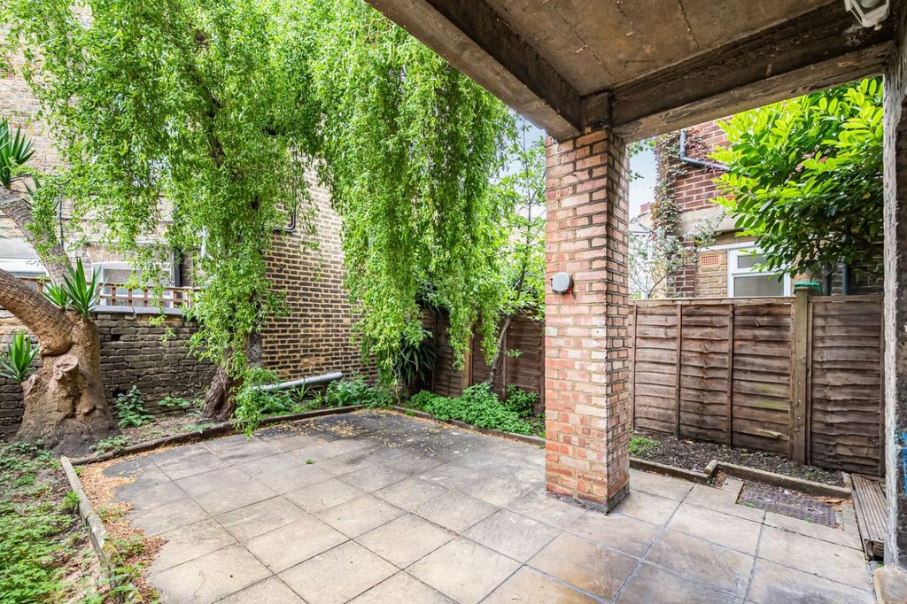 Property photo 3 of 9 Picture No. 28