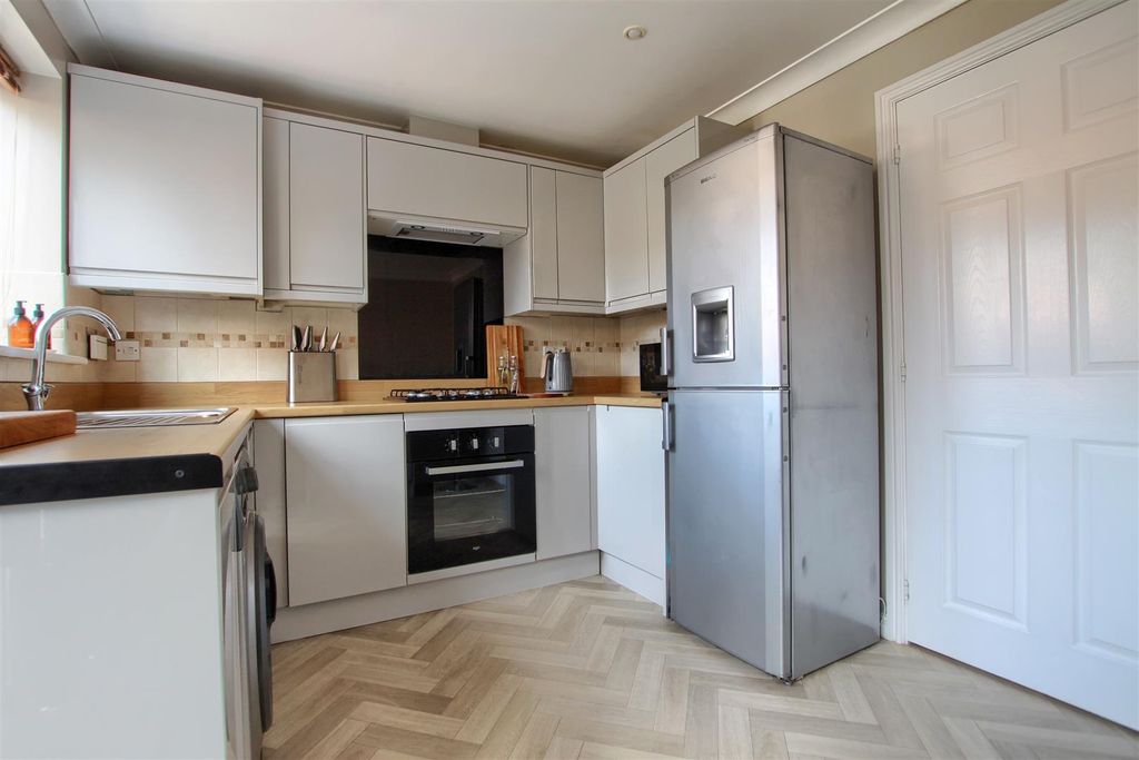 Property photo 3 of 12 Lp3.Jpg