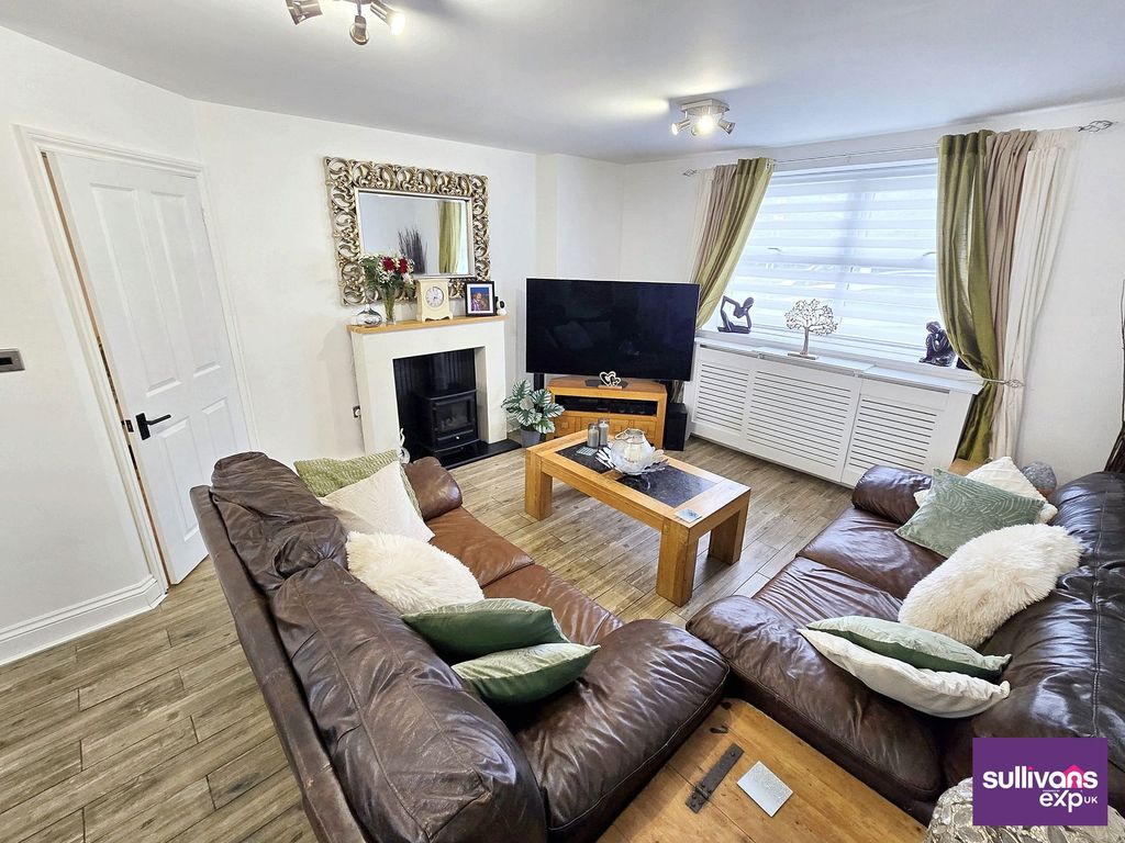 Property photo 3 of 24