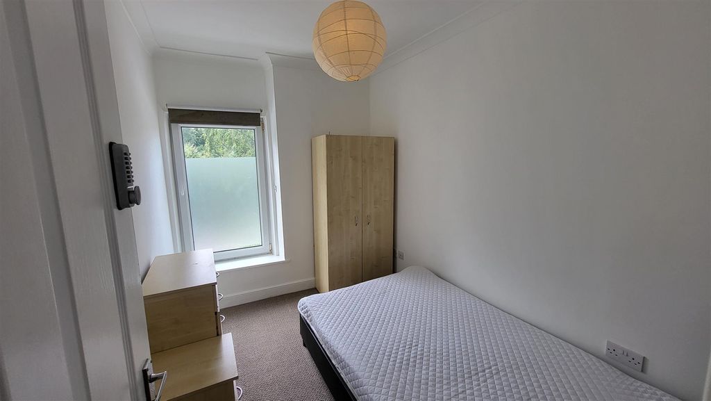 Property photo 1 of 2 Room 4 .Jpg
