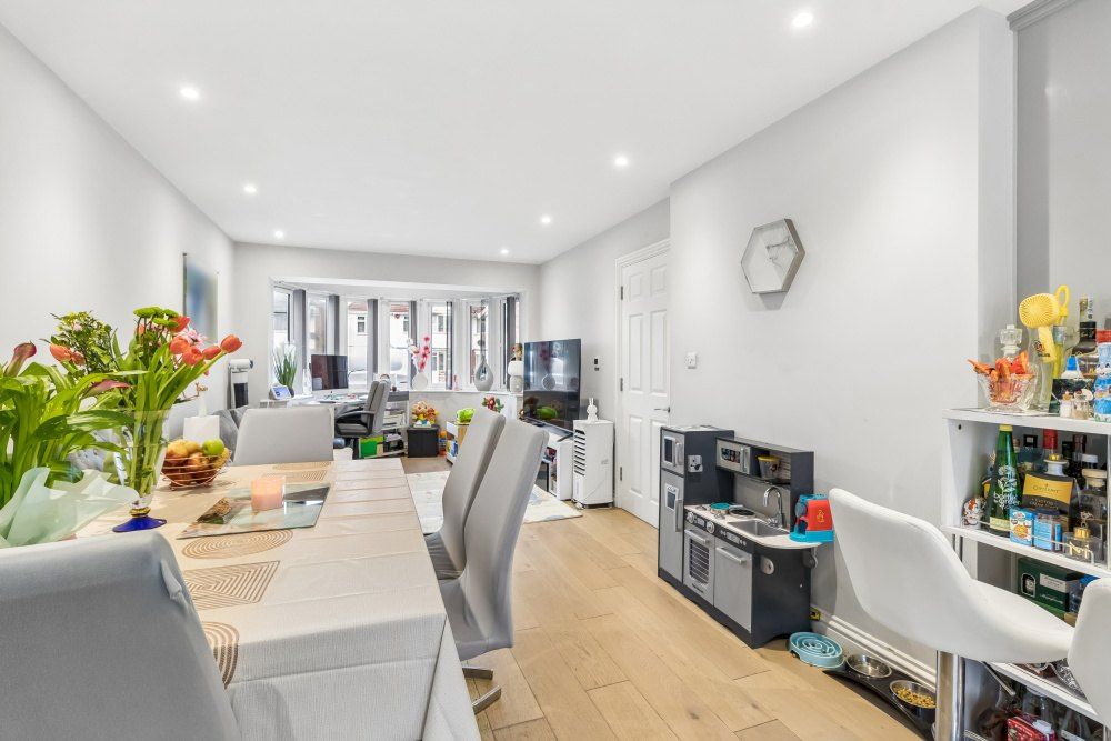 Property photo 3 of 20 Gallery