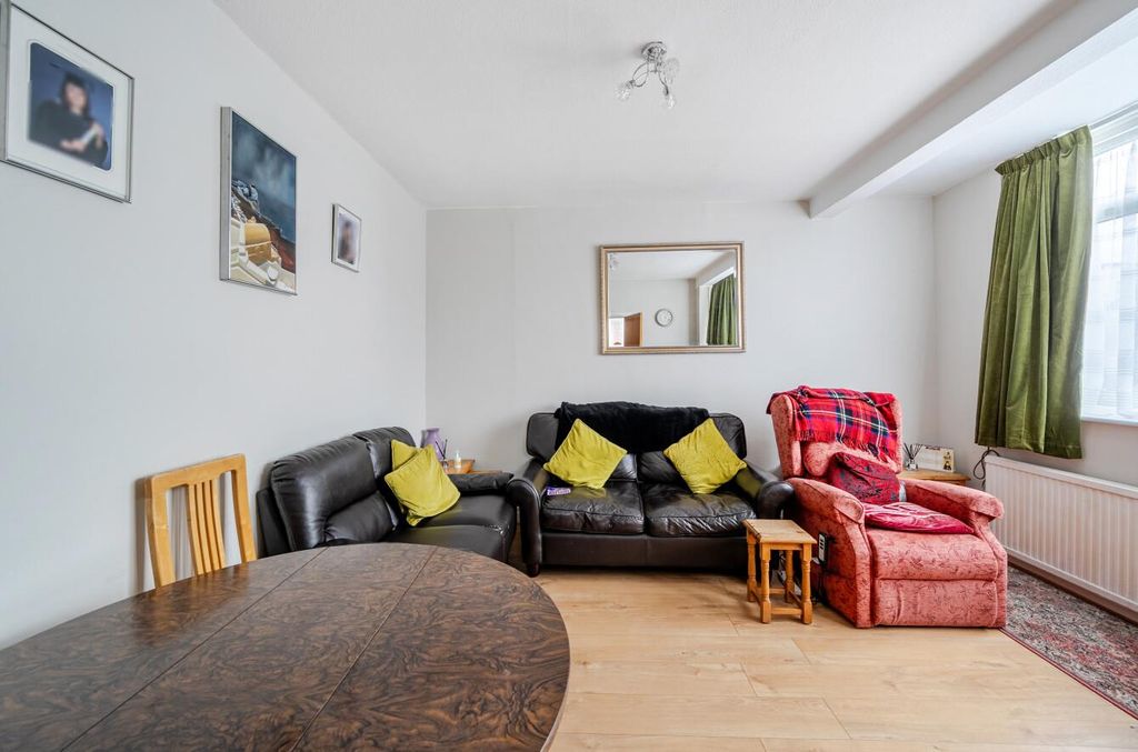 Property photo 3 of 11 Davidson Frost-Wellings, Dfw, St Edmunds Drive, St