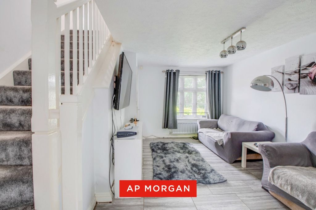 Property photo 2 of 17 Picture No. 22