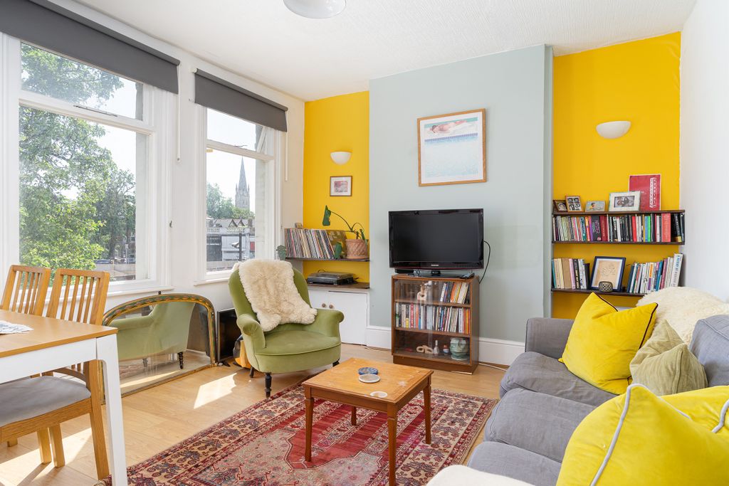 Property photo 2 of 10
