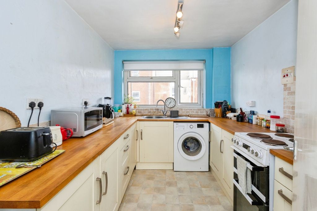 Property photo 3 of 12 Pbox-Img.Jpg
