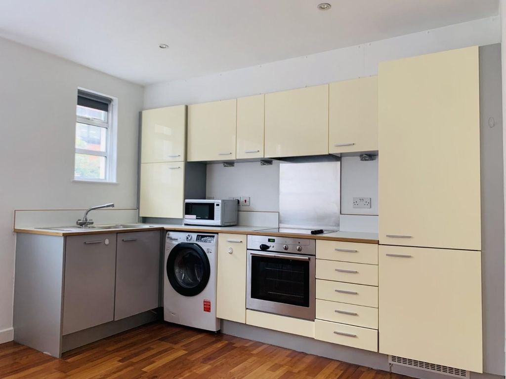 Property photo 3 of 8 6.Jpg