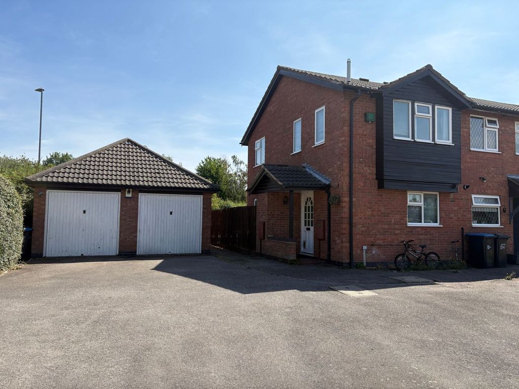 Property photo 1 of 11