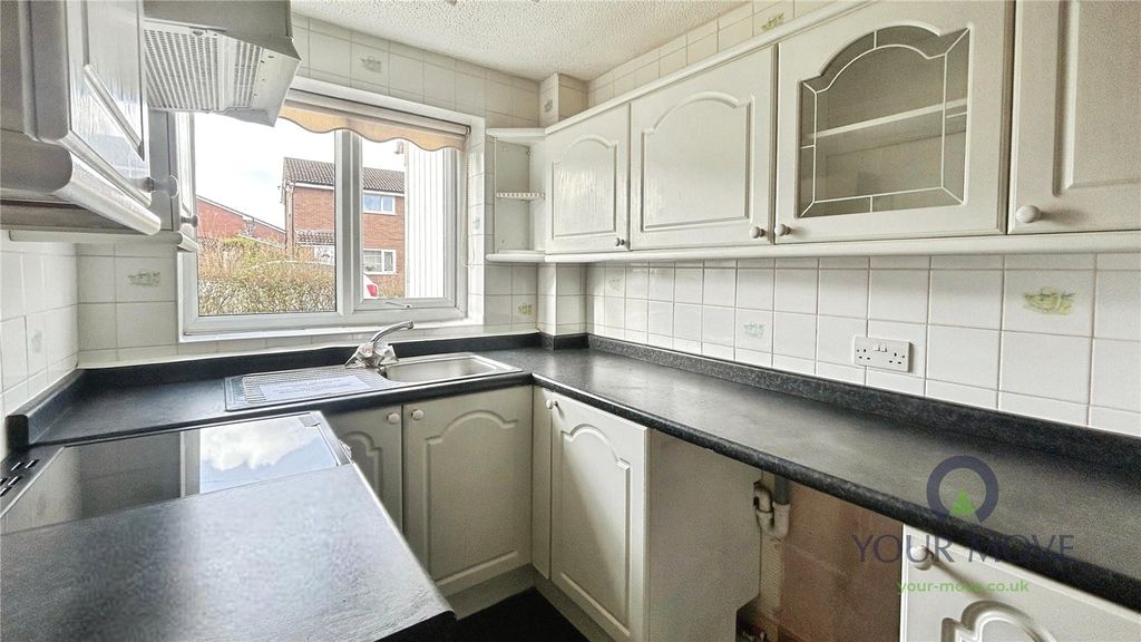 Property photo 3 of 8 Picture No. 12