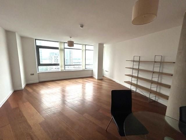 Property photo 3 of 14 404 Beetham Tower Living Area.Jpg