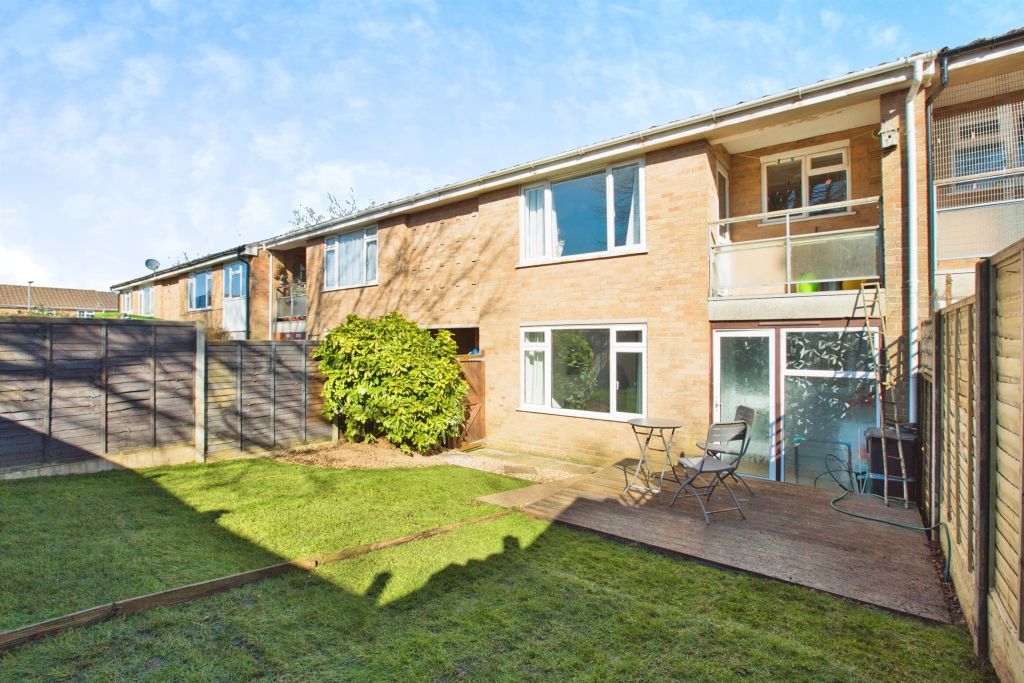 Property photo 1 of 8